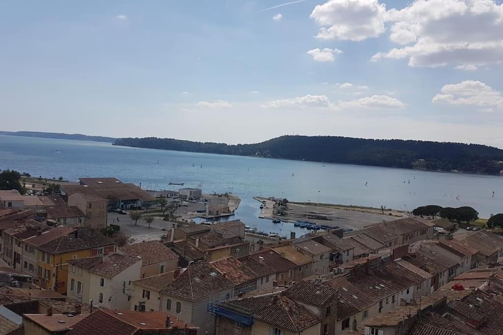 Au Coeur De Saint Chamas Lägenhet Exteriör bild